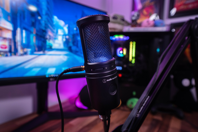 Level up your streams and in-game chats with the AT2020USB-X. Plug-and-play simplicity means instant setup, while the cardioid polar pattern focuses on your voice, minimizing background noise for the ultimate sonic experience: tinyurl.com/dscj765c #AudioTechnica