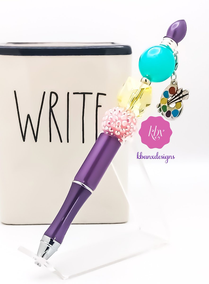 KBanxDesigns's tweet photo. 💜Follow @kbanxdesigns for inspirational writing tools to give women the confidence to place ideas &amp; experiences on paper.

It's time to shop and 'Write in Style'!

#kbanxdesigns #writinghelpsmethink #christianbusinessowners #shemeansbusiness #journalinghelp #mindsetshift https://t.co/PwX6du8ag3