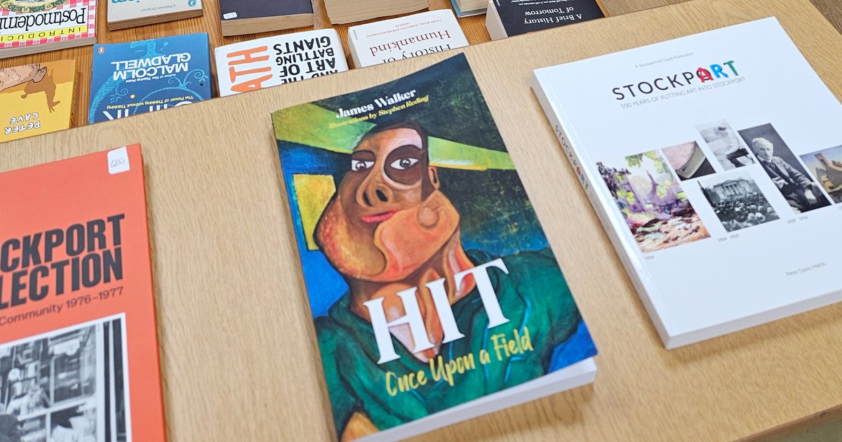 📗 Happy to announce that my book, HIT: ONCE UPON A FIELD, is now on the shelves at <a href="/GreenhouseB00ks/">Greenhouse Books</a> in #Stockport!

Visit their fantastic new space and support local businesses this holiday season.

Big thanks to Jonathan and the team!
