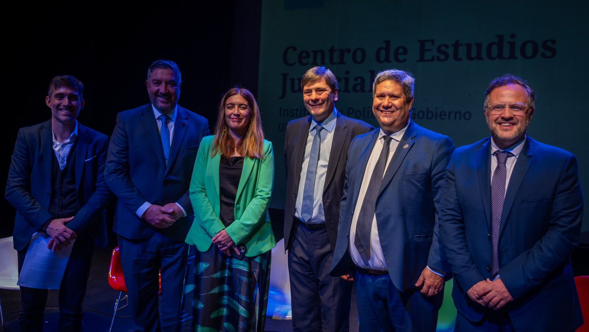 ¡Que gran jornada pasamos en la presentación del Centro de Estudios Judiciales!Fue un honor poder compartir junto a <a href="/RectorUNNOBA/">Rector UNNOBA</a>, <a href="/danyatavela/">Danya Tavela</a>, <a href="/PYannibelli/">Pablo Yannibelli</a> y los representantes de <a href="/camoronoficial/">ColegioAbogadosMorón</a>, CA de la Matanza, CA de Avellaneda, CA de San Martín, la UEJN y AJB.