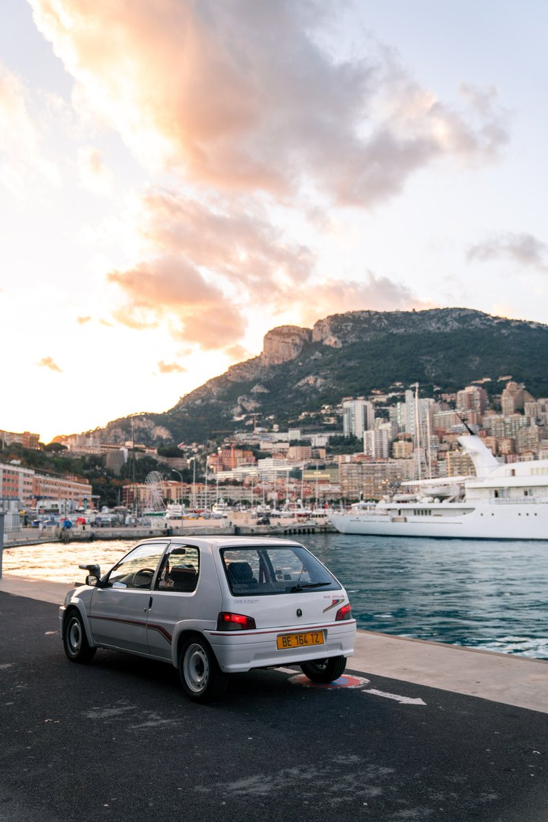 AntoineLYC's tweet photo. Ma petite bombe au milieu des grobato de Monaco 🛥️ https://t.co/bWPXcFcJHU