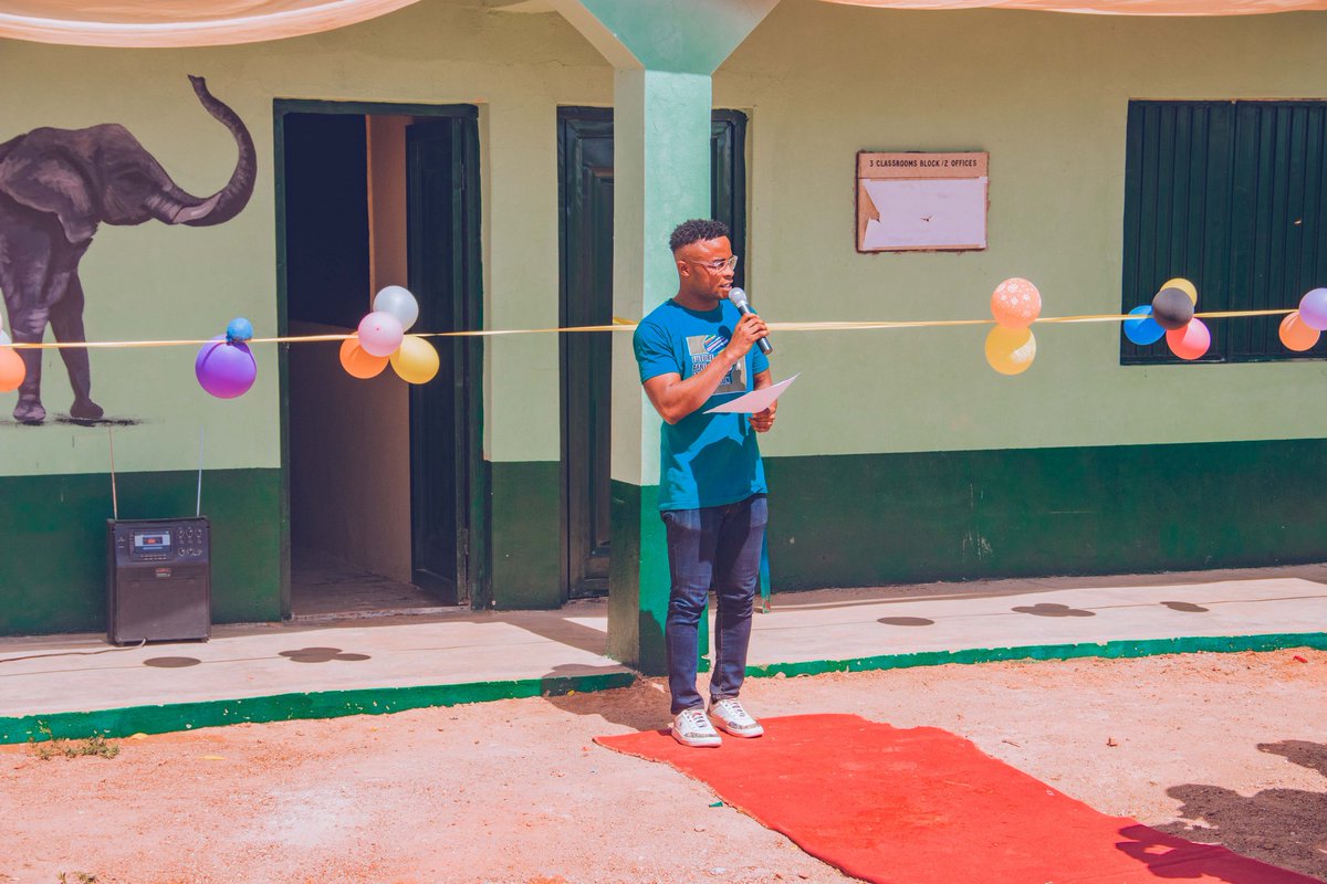 MartinBassey_'s tweet photo. The Unveiling/Commissioning Ceremony of our new School in Jos, Plateau State.

Thankyou HE, @CalebMutfwang for the enabled environment and peaceful atmosphere in your State. Thank you HE, @JosephinePiyo for unveiling this historic project

@africaep @Selfless4Africa @ubecnigeria https://t.co/dSgum47Qh6