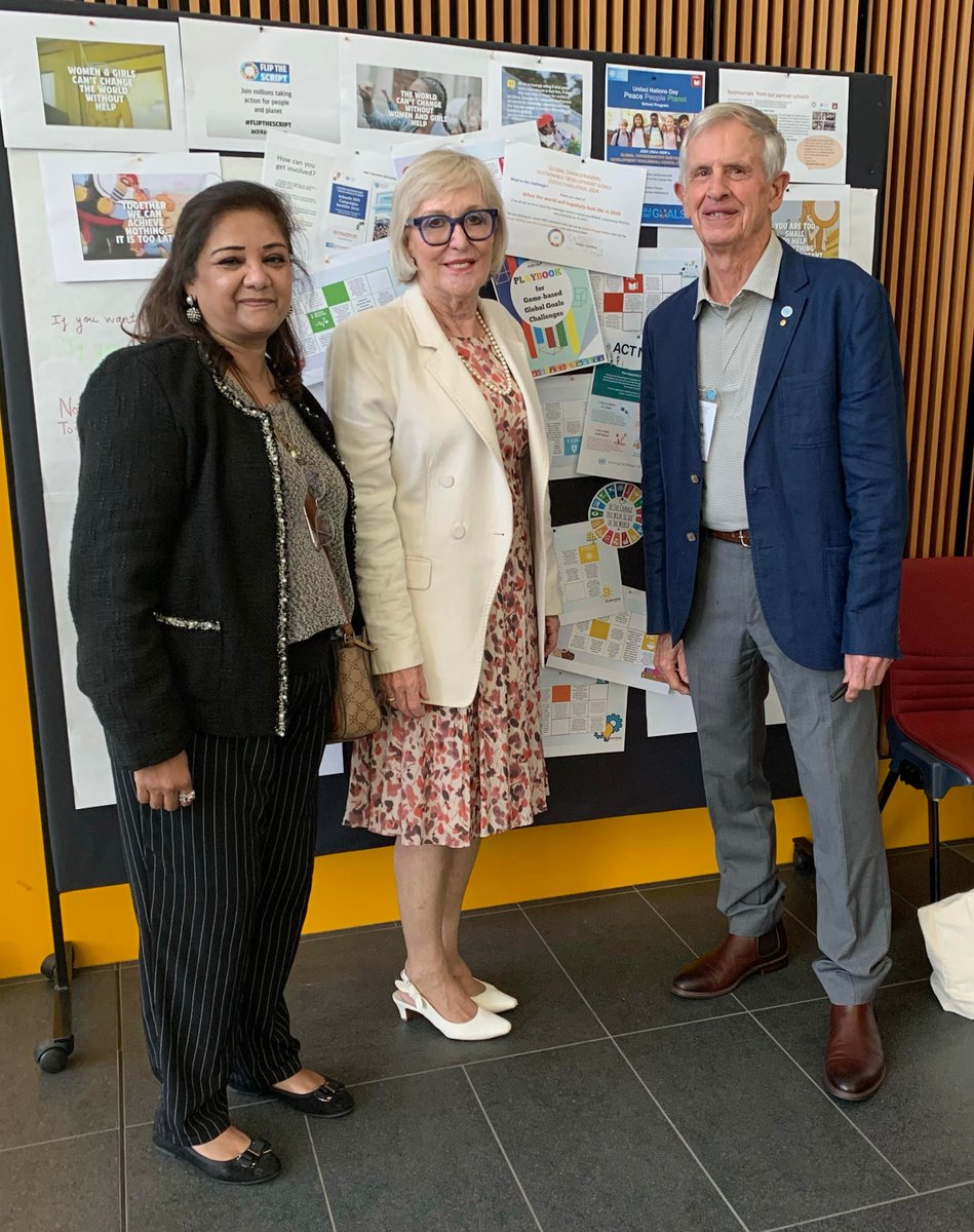 unaansw's tweet photo. The UNAA NSW School Program proudly showcased its winning schools for the Global Changemakers School Award 2023 at the inspiring and informative OVOH Next Gen Event last night. https://t.co/YVmxaYxwgu