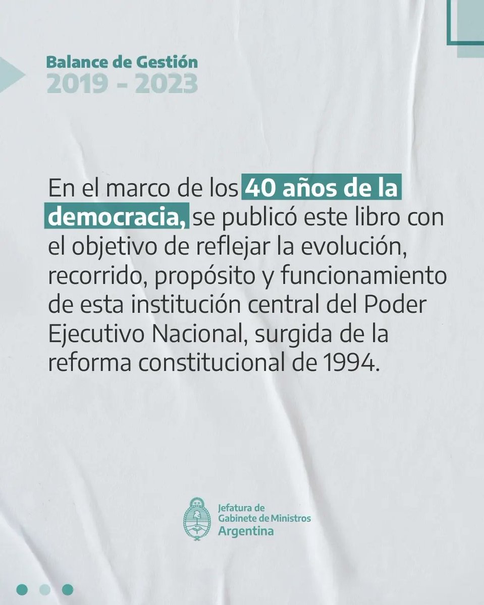 RParlamentarias's tweet photo. 🫱🏻‍🫲🏼Cuatro años de gestión fortaleciendo el vínculo democrático entre poderes.

Este libro contiene investigaciones y textos que analizan la historia, las tareas específicas y la estructura del organismo, así como entrevistas a quienes se desempeñaron como jefes de Gabinete. https://t.co/HPYH5idRVu