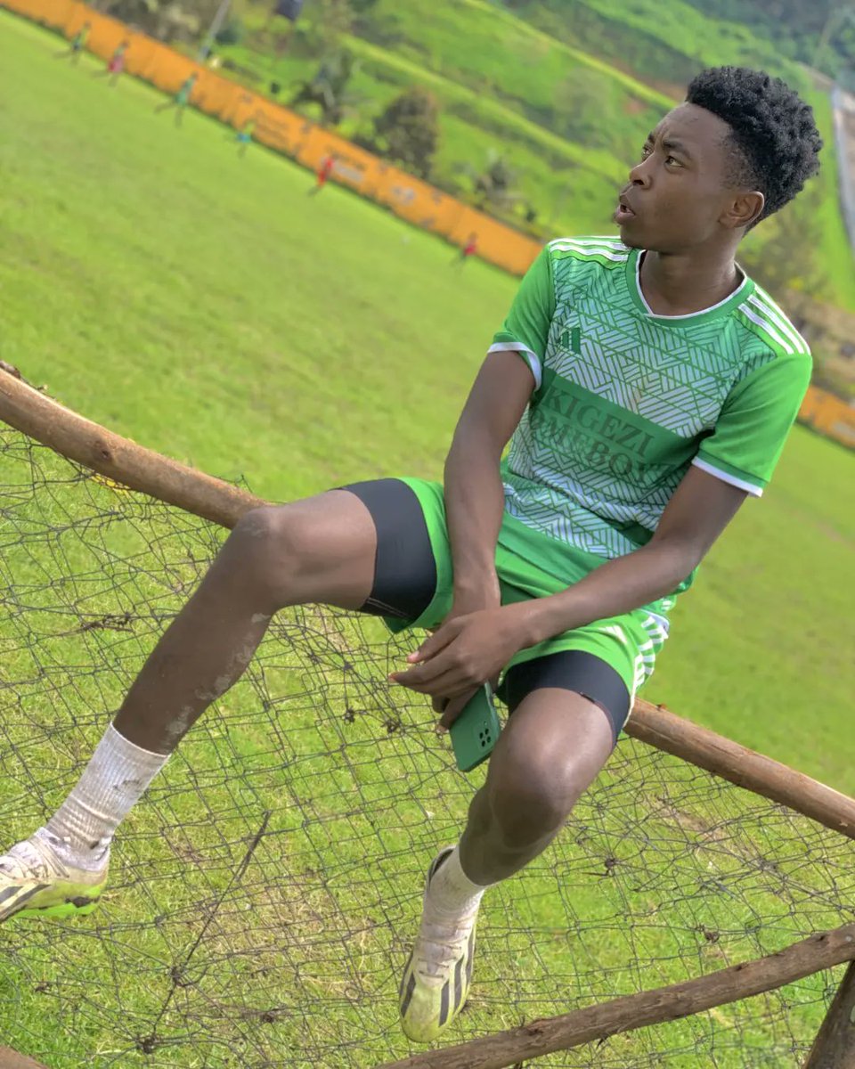 AgabaStephenjr1's tweet photo. After the big hustle .Take📸
You never know tomorrow you may need to be motivated by gones🦾
#commonperson🤝
#Missionboy10🤟 https://t.co/fVZYTQ3nwF