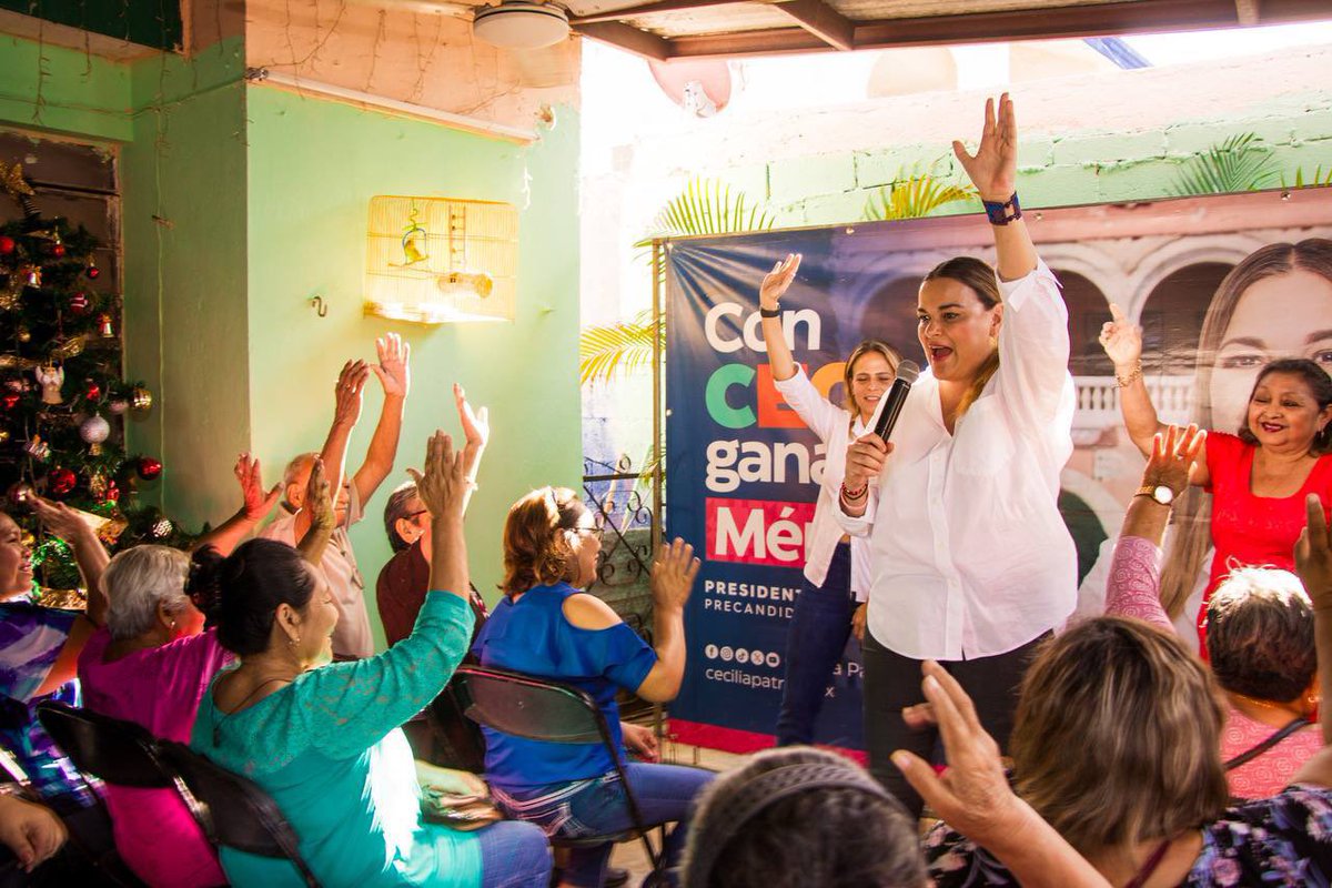 CeciliaPatronL's tweet photo. Las personas son el corazón de todo lo que hacemos, por eso en equipo seguiremos transformando los servicios públicos para que en Mérida crezcamos parejos. 💯🙌🏻
#UnaSolaMérida
 #ConCeciliaGanaMérida 💜  
-
-
-
Propaganda dirigida a militantes e integrantes de la Comisión Permanente Nacional del Partido Acción Nacional