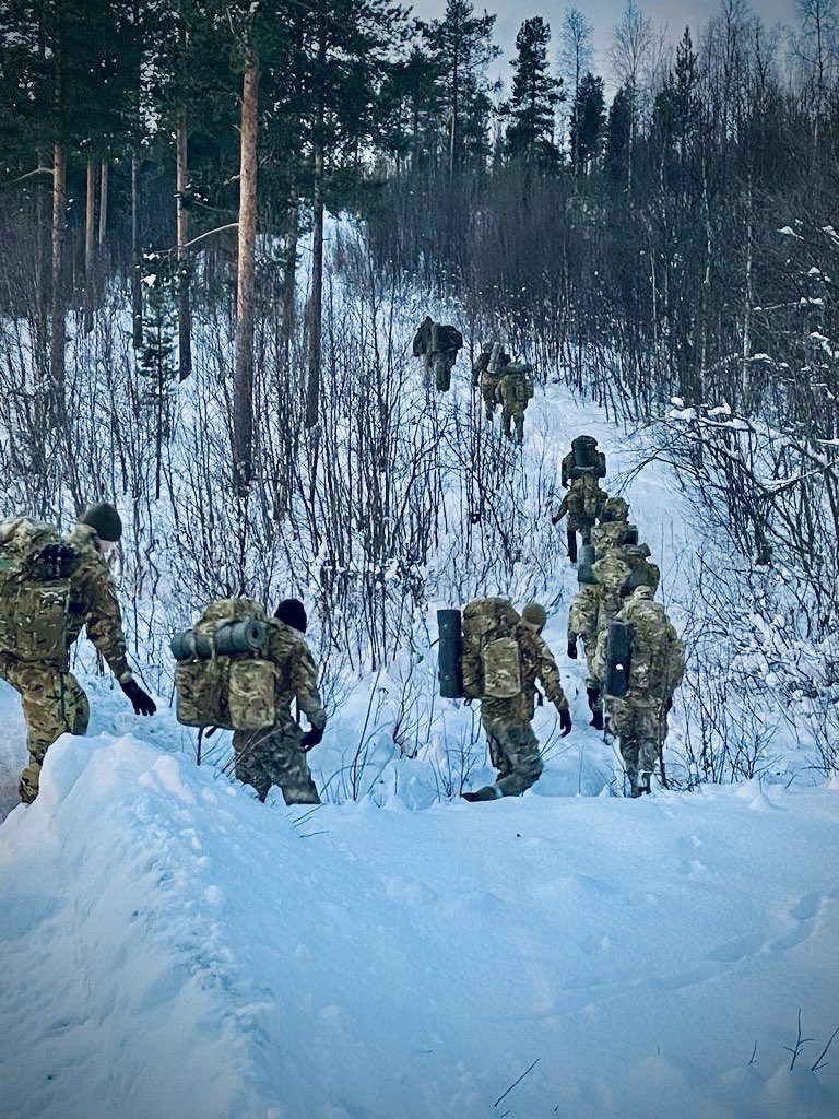 Commander_GE's tweet image. 4. Providing protection @RAF_Regiment Gunners from @RAFinScotland and @RAFLossiemouth patrolled the tree lines and tested their operating procedures, while delivering cold weather training across the Force.