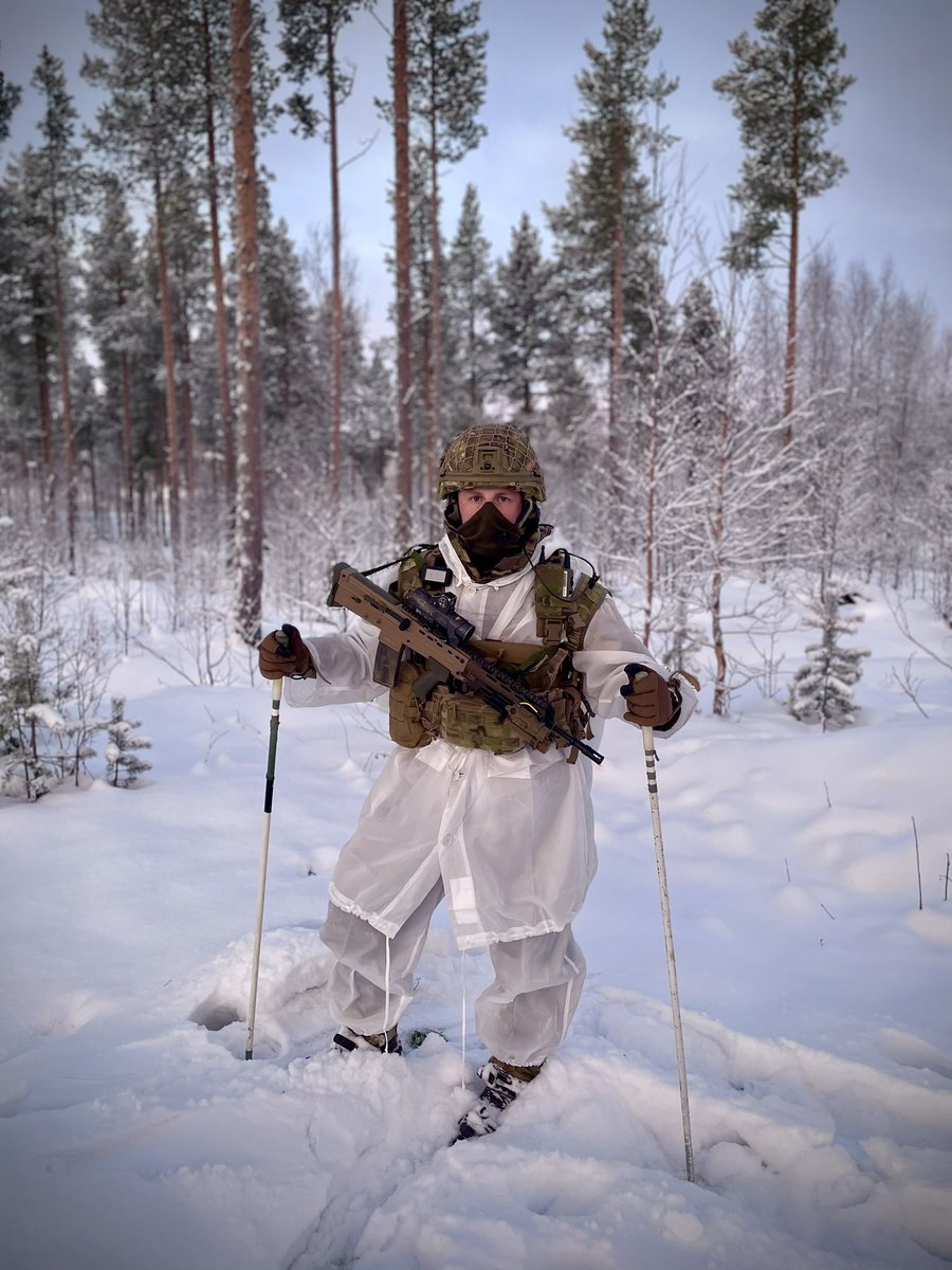 Commander_GE's tweet image. 4. Providing protection @RAF_Regiment Gunners from @RAFinScotland and @RAFLossiemouth patrolled the tree lines and tested their operating procedures, while delivering cold weather training across the Force.