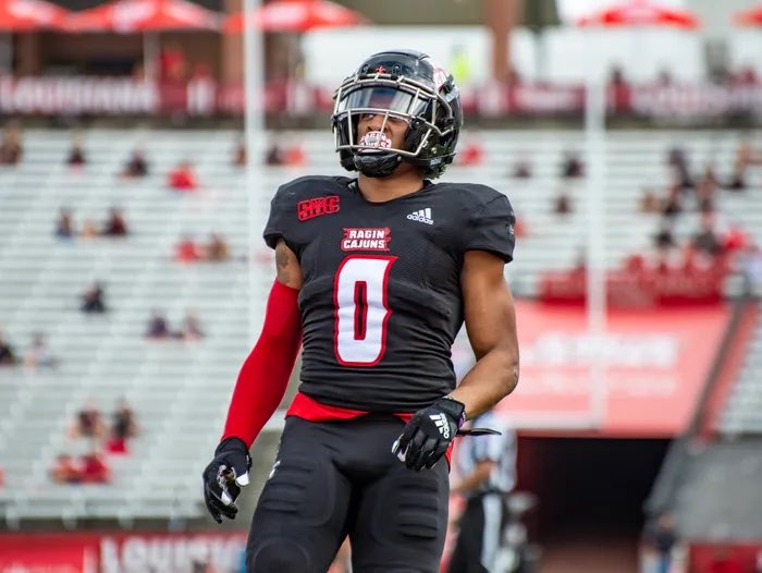 Beyond blessed to receive my first d1 offer from @RaginCajunsFB @leesburghsfb @Coach_LBennett @QBTucker