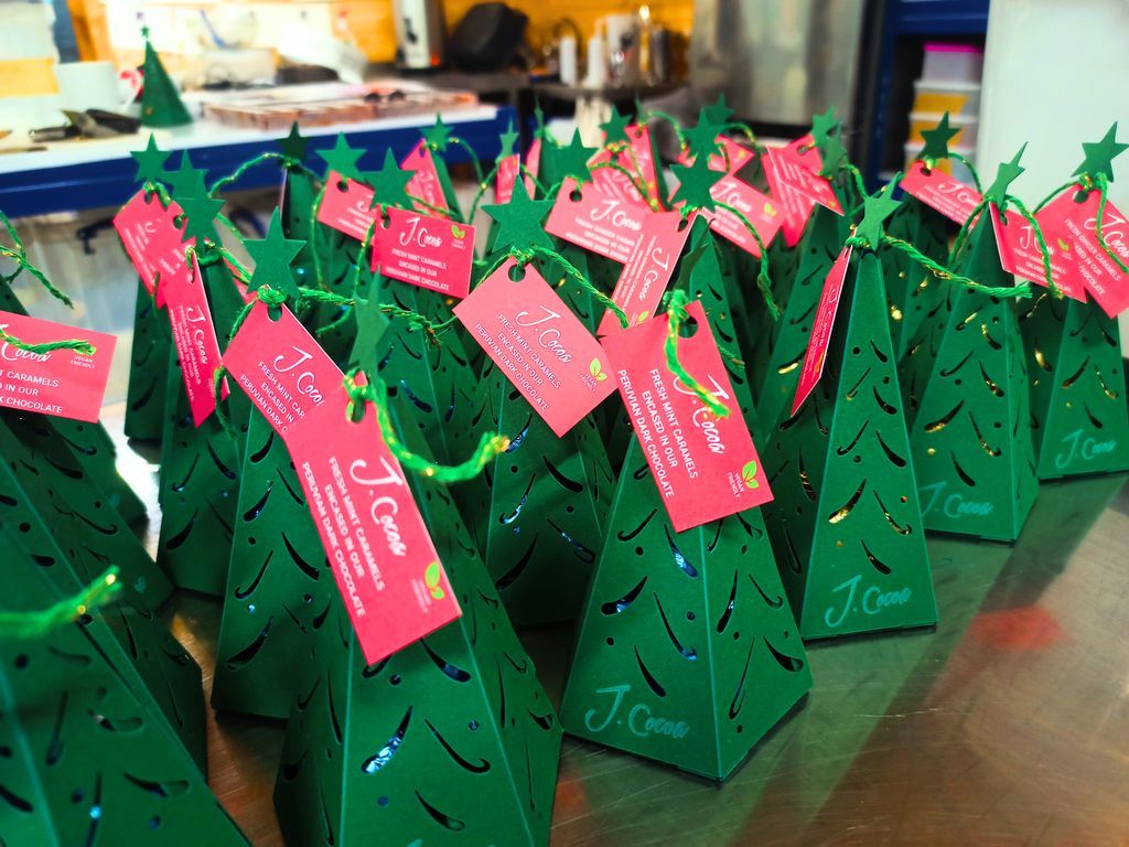 Which flavour is on your Christmas list this year?

Don't forget to place your orders before Tuesday 19th so your tasty treats arrive in time for Christmas!
-
#JCocoa #BeanToBar #ChocolateMaker #Brighton #BrightonFood #BrightonFoodies #BrightonChocolate #SussexFood #SussexFoodies