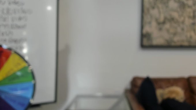 Girlfriend Zoey is live now! https://t.co/vrHn7rU1oq https://t.co/AhEd080Llj