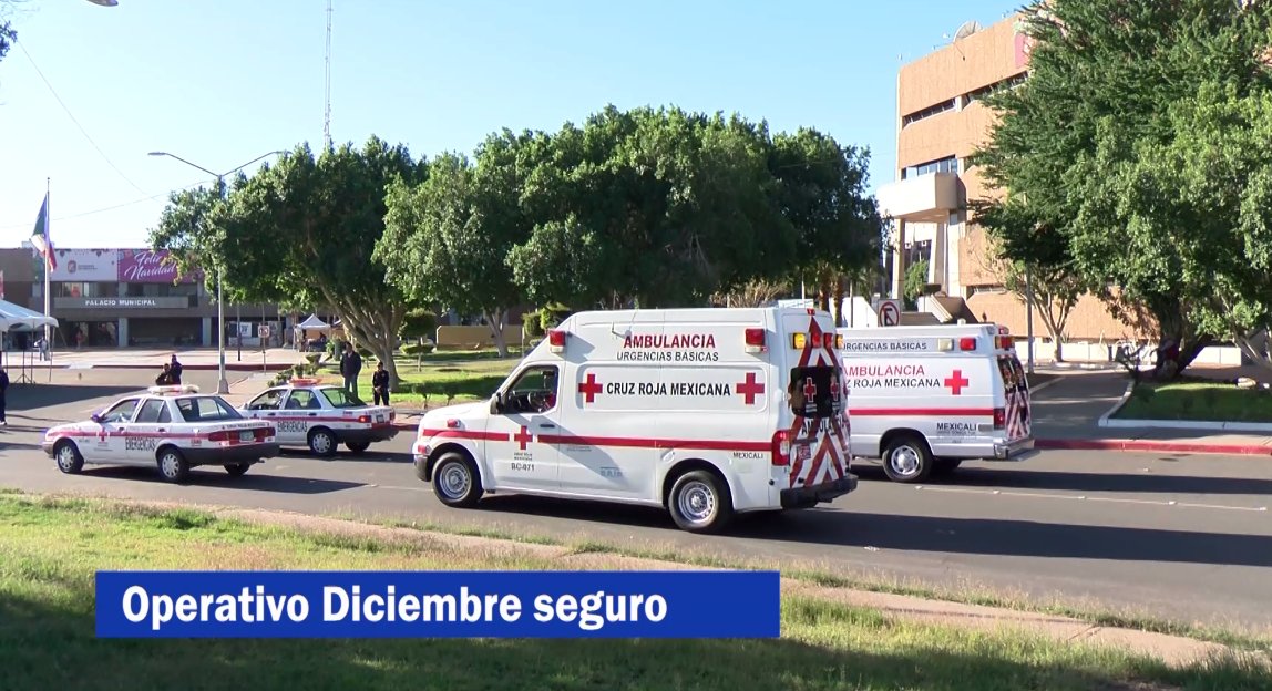 Autoridades municipales encabezadas por la alcaldesa de #Mexicali Norma Bustamante pusieron el marcha el operativo "Diciembre Seguro" donde participan diversas corporaciones policíacas y de emergencia para evitar accidentes y robos. Participan 155 elementos de la policía #Nmas