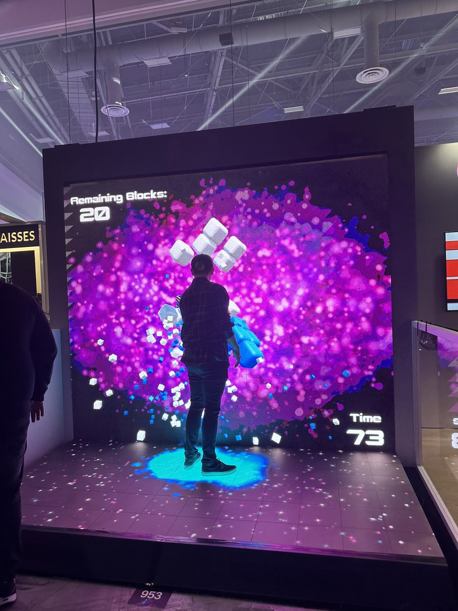 LUMOplay's tweet image. About to fly home from a very successful tradeshow with partners @SimplyNUC and @i5_LED Here are some pics from the event. Can’t wait to do this again! 

#interactaivewall #interactivefloor #experiential #digitalmedia #eventtechnology #eventtech #eventexecs