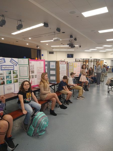 Our fabulous science students had the opportunity to show up and show out at the 2023 SRMS Science Fair Exposition!