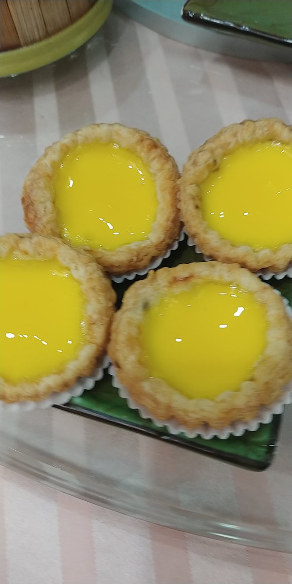 GoodShibu's tweet photo. Enjoyed dim sums at Lake Pavilion Restaurant in Queens, NY (part 1)
Here are some of my favorite traditional dishes:
Har Gow shrimp dumplings,
Egg Tarts,
Horseradish Cakes,
Fried Squid with roasted peanuts
#foodie #dimsums https://t.co/RI2KwzowRv