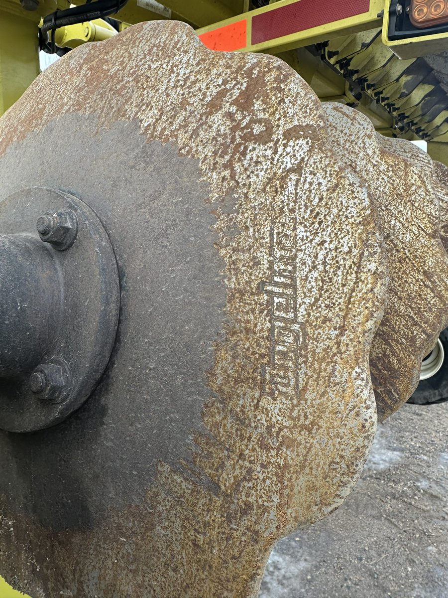 2018 Degelman Protill 26ft, discs measure 18-18.5 inches, guage wheel package, good shape asking $116500 open to offers call or text 3o66218352 or 3o66214513