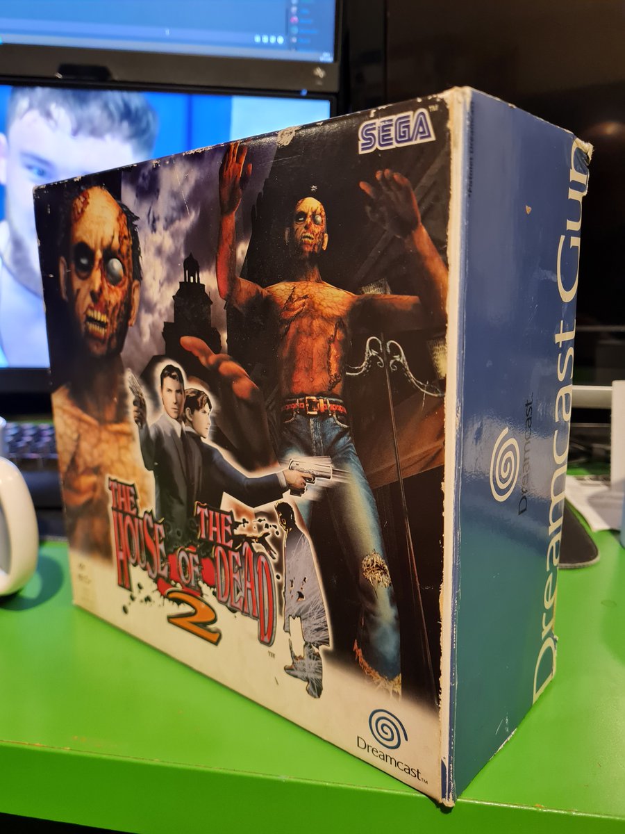 Got a second one of these today. Lovely stuff. Two player lightgun games are great fun. #dreamcast #sega #houseofthedead