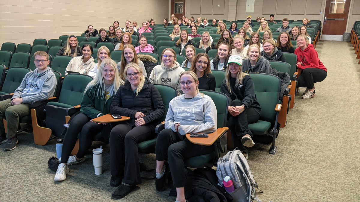 FCPH's tweet photo. A shout out to the NDSU Student Nurses' Association for hosting #FCPH last night to learn more about opioid overdose response & #Narcan administration!๐Your group can receive free training & Narcan, too! Call us at 701.241.1341. #naloxone #overdoseprevention #stopoverdose https://t.co/qziQ5xyXMB