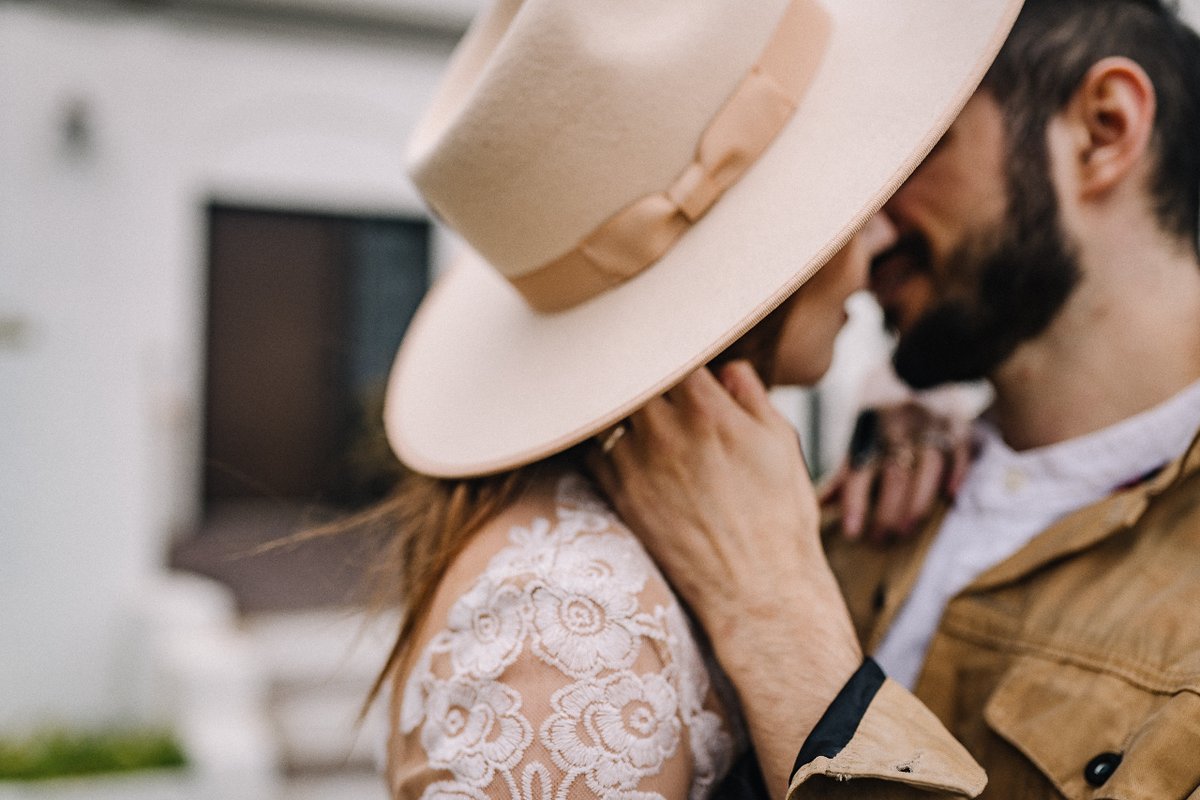 OfficiantWed's tweet image. "Unlock the Secrets to a Dream Elopement: Insider Tips &amp;amp; Stunning Ideas You Can't Miss!
#simplemarriages #elope #elopement