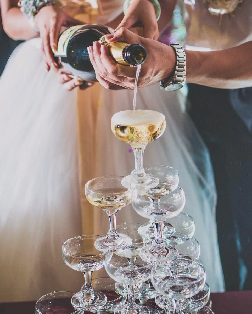 Ladies and Gentlemen the champagne is flowing and it’s time to celebrate🍾🥂

If you are looking to book your wedding here at <a href="/charmanorhotel/">Charingworth Manor</a> in 2024/25 please contact our team for a private viewing 
💻 charingworthmanor.com/weddings/

#charingworthmanor #weddingelegance #thecotwolds