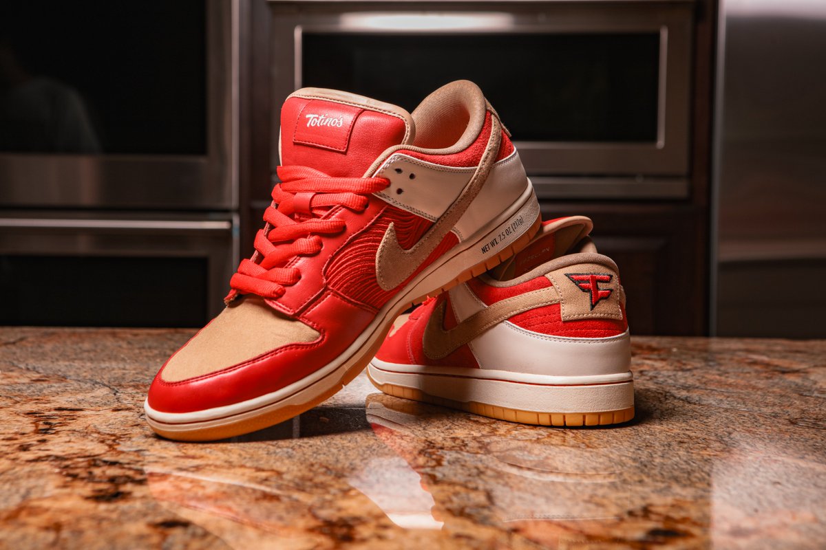 We’re teaming with <a href="/totinos/">Totino's Pizza Rolls</a> to giveaway a pair of custom Nike Dunk Lows

RT this post + reply #FaZeUp to enter.