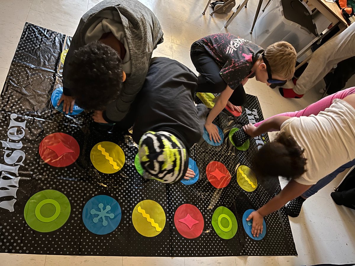 Braille Club at <a href="/MACEaglesLondon/">Sir John A Macdonald</a> looked a lot different this week: Blindfolded Twister.

With blindfolds, no matter what sight the players have, everyone is on a level playing field. And it's a not so subtle way to build understanding &amp; empathy for the challenges others may face.