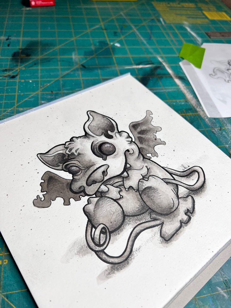 I received this gorgeous #fanart today from Hallie M. Bertling of halthegal.art. This cutie is Grumley, the baby gargoyle, from my latest MG novel, The Legend of Greyhallow! 😍