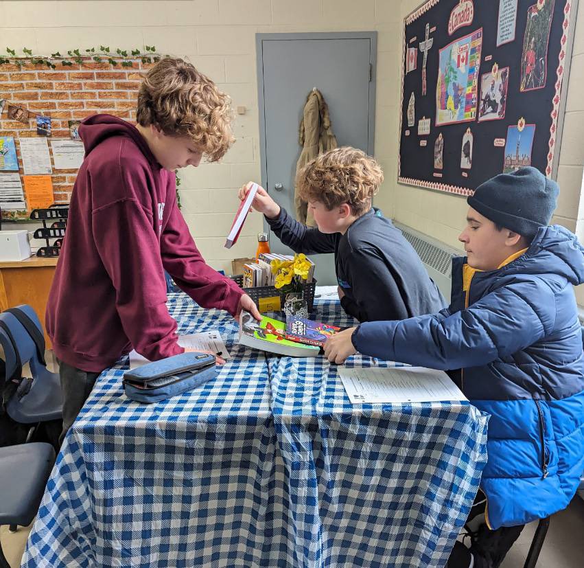 MsMorash802's tweet photo. Mme Brother’s spectacular book tasting happening today in FLA @Brooksidejh @HrceLiteracy @AshleyNorHRCE https://t.co/SspSSER8bp