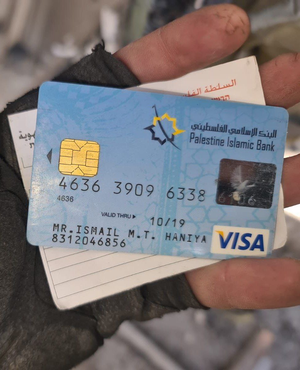 BasemNajjar29's tweet photo. بطاقة الائتمان الخاصة بإسماعيل هنية. https://t.co/dGy4UrOliA