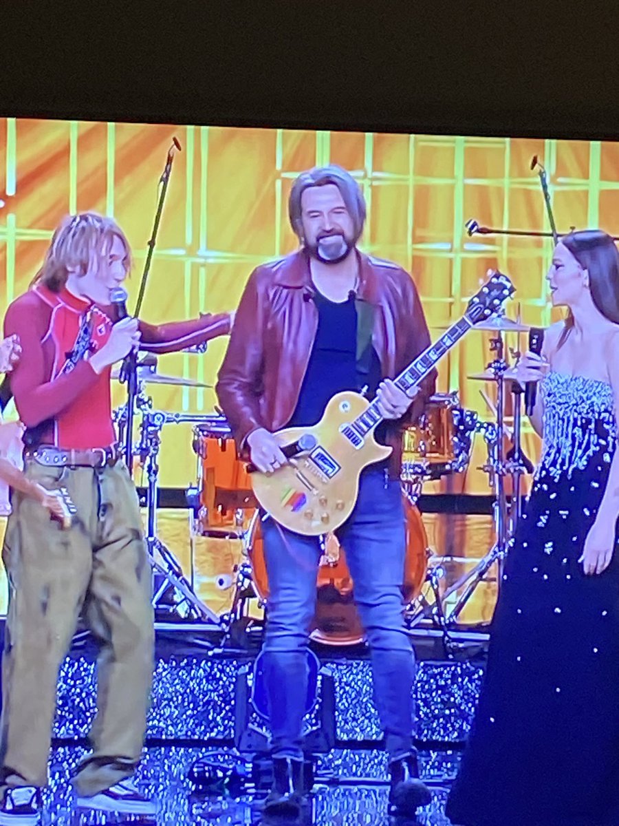 Ma perché Pedrini si è fatto la piastra?  #XF2023
