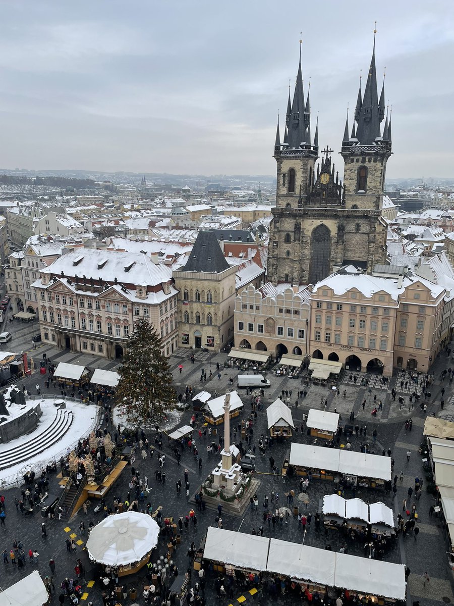 Thank you Prague & thank you @thismorning & @loosewomen for a lovely trip! To any of you entering our ‘Win Christmas & £50’000’ that closes tomorrow I want to wish you good luck! What would you go for If you won 50k🤔