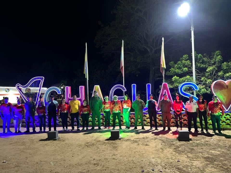 DanielNPSUV's tweet photo. 🎄🎁FELIZ NAVIDAD 🎄🎁 

De esta forma con alegría y gozo se hizo el segundo encendido de luces en nuestro municipio achaguas.

Que viva la Navidad🎄

@NicolasMaduro
@eduardopiate2 
@nicmaduroguerra 
@GeneralPueblo https://t.co/lQUOtT66dq