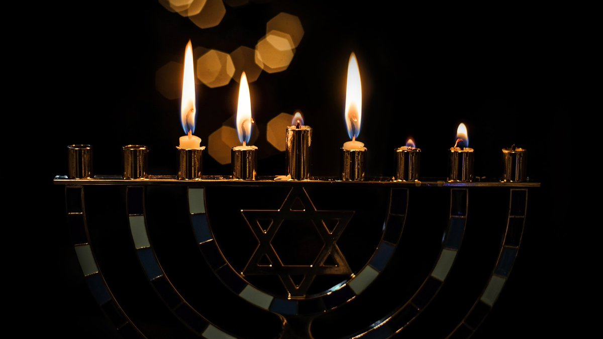 Happy Hanukkah!

May your candles burn bright this season.
#Hanukkah greetings for Love, Peace, & Happiness.

#HanukkahSameach