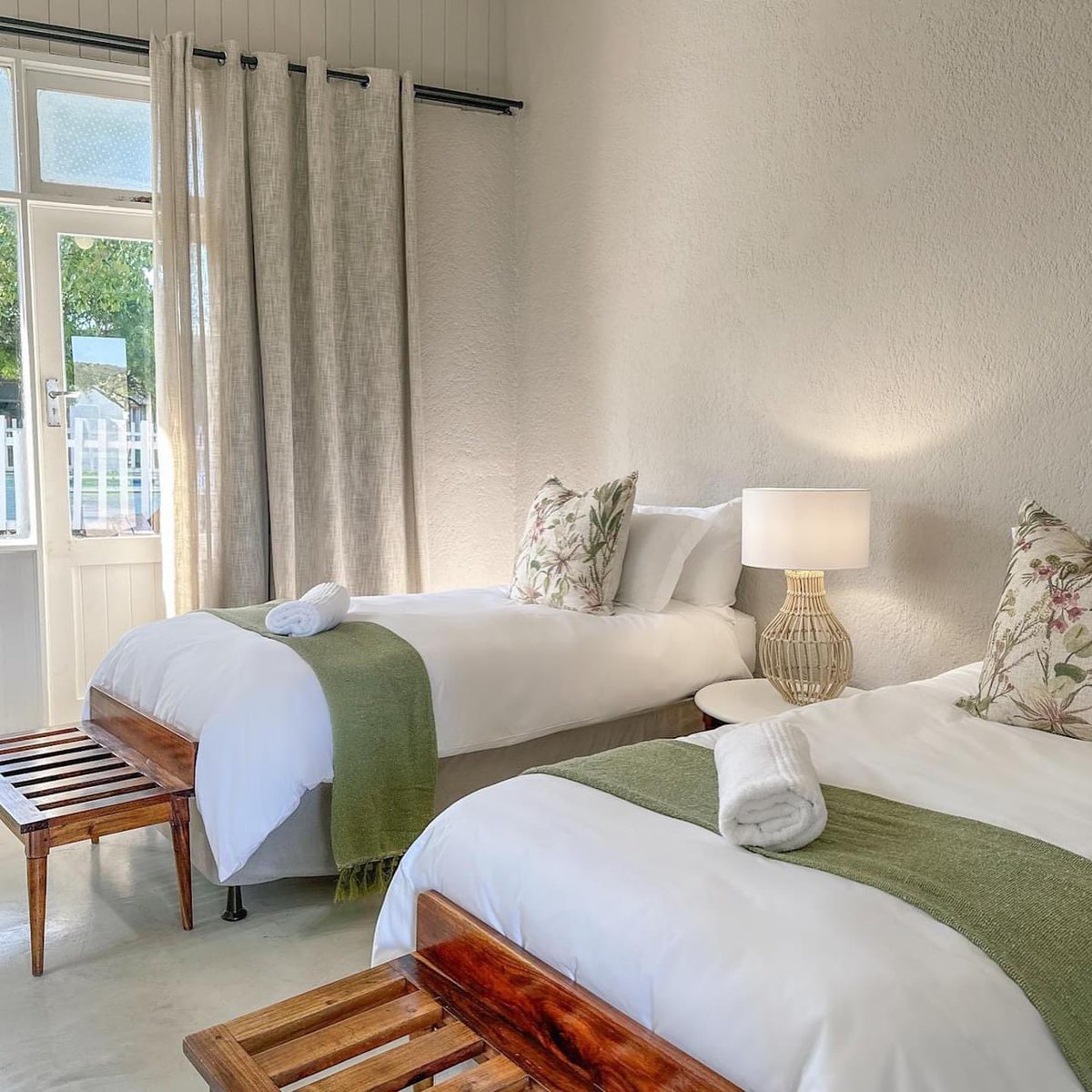 GerrieOfficial's tweet image. Looking for accommodation in garden route &amp;amp; Mossel Bay area during the festive seasons? Brinkley’s River Village - Mosselbay’s oldest Hotel  ☎️ 0714157142 - its on the river &amp;amp; 3 km from blue flag beach @GetMe2MosselBay