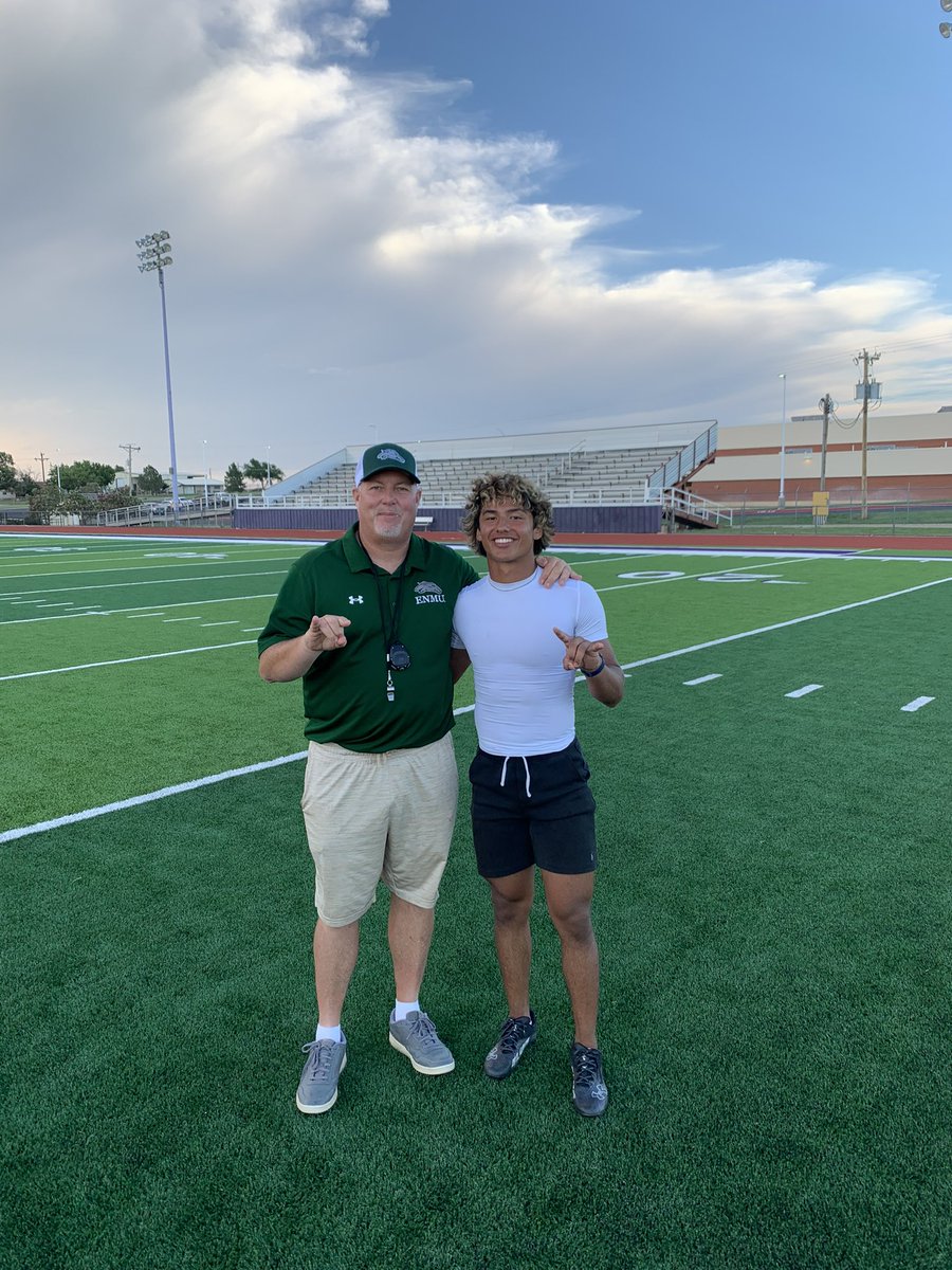 After a great conversation I am Blessed to receive an offer from <a href="/CoachKelleyLee/">Kelley Lee</a>
<a href="/FBCoachCummings/">Adam Cummings</a> <a href="/SteveBergeski/">Coach Bergeski CSCS</a> <a href="/WPlainsFB/">West Plains Wolves Football</a> <a href="/RecruitTheWest/">West Plains FB Recruiting</a>