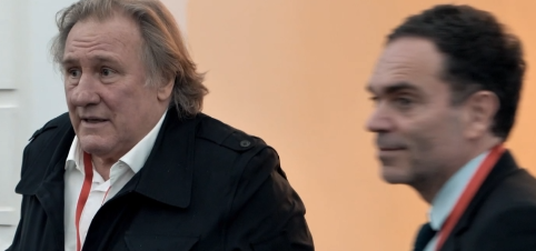 youngherodote's tweet image. Le regard de #Moix, il sait déjà qu'il va pas sortir le film.
#ComplementDenquete