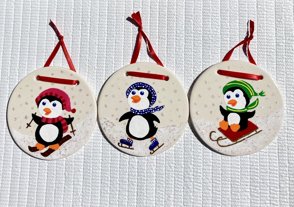 Penguin Christmas ornaments etsy.com/listing/154337… #penguins #Christmas2023 #christmasdecorations #SMILEtt23 #CraftBizParty #etsy #etsyshop #etsychristmas #stockinfstuffer