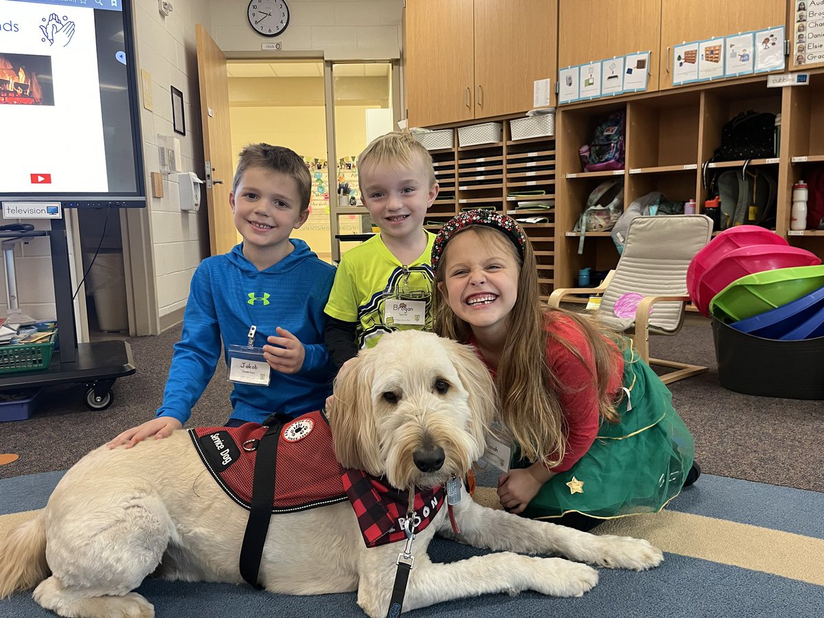 💖Gibson had fun all around with his kindergarten friends 🐾🐶💖#gibson #shinelikesable #MASONmoment #4PawsforAbility <a href="/MrsBly_MECC/">Melissa Bly</a> <a href="/MasonSchools/">Mason City Schools</a>