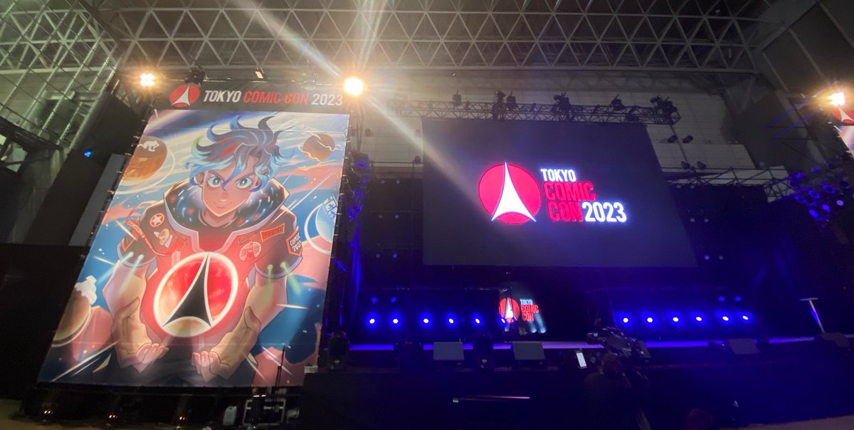 AmecomiOnline's tweet photo. #東京コミコン 2023 いよいよ開幕‼️

本日から3日間、千葉幕張メッセにて開催中です！

そして、間も無く
オープニングセレモニー🎊

メインステージに
豪華ゲストが登壇予定です✨

#コミコン #TokyoComicCon https://t.co/U2teyN3rsQ
