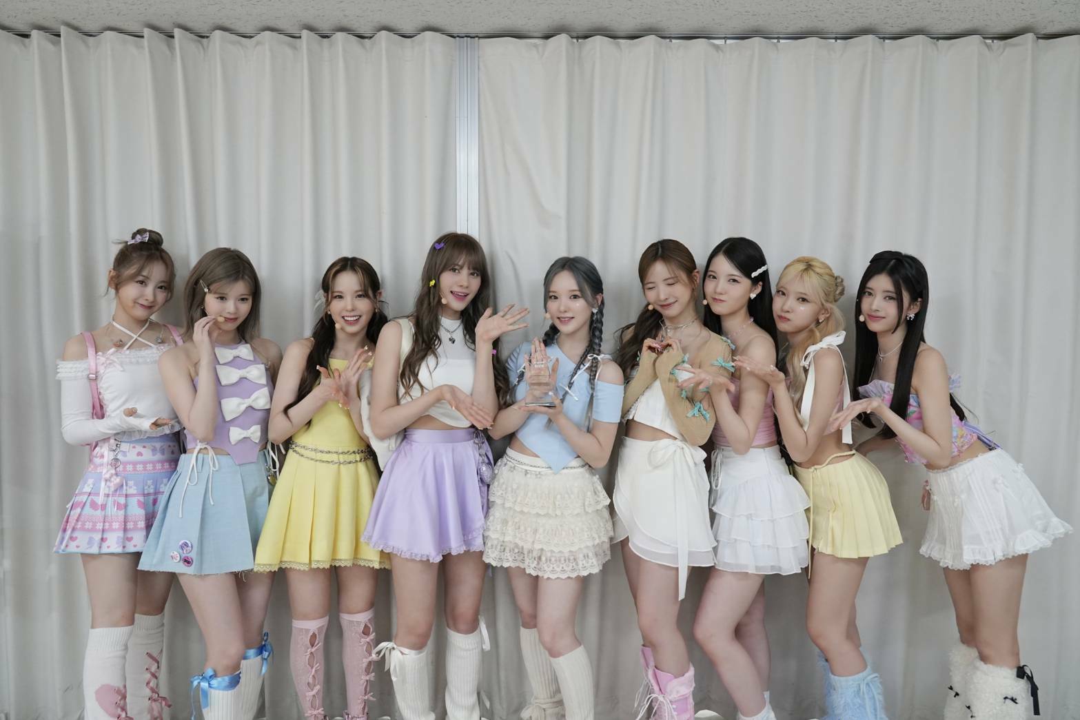 アイドル Niziu 2838 NiziU「Shining day, CLAP CLAP」The Music Day Performance