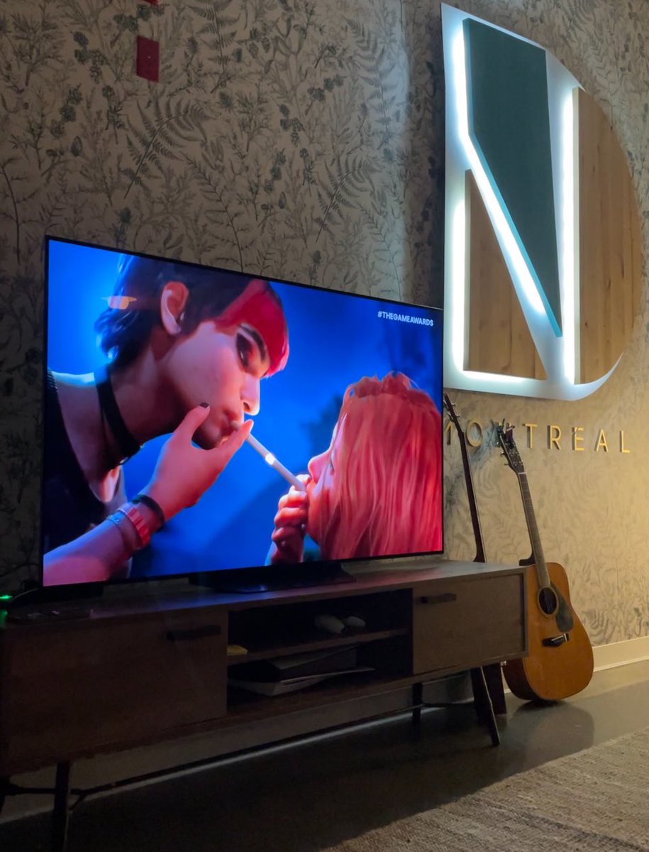 DONTNOD_Michel's tweet image. We were watching the reveal at the studio with the team. 
I’m so happy to finally show you glimpses of our new characters! 
💚🧡💜💙