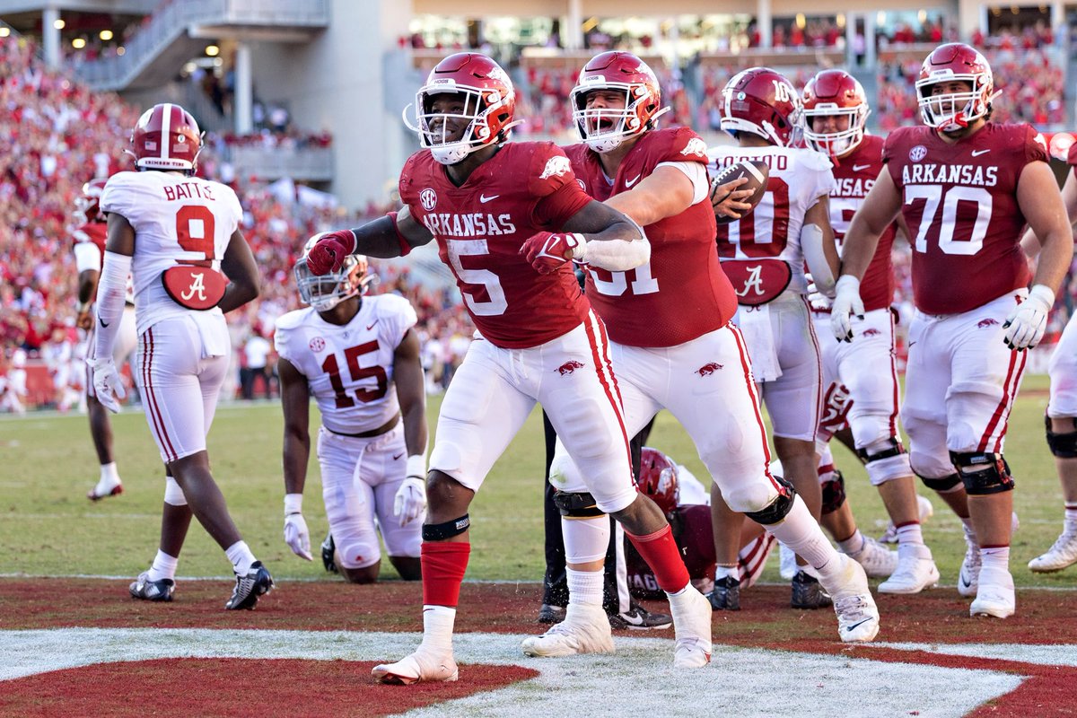 Blessed to receive a PWO Offer from The University of Arkansas! #AG2G @RazorbackFB @CoachSamPittman @CoachBPetrino @CoachSFountain @ArRecruitingGuy @HuskyFast @joshfloydHT