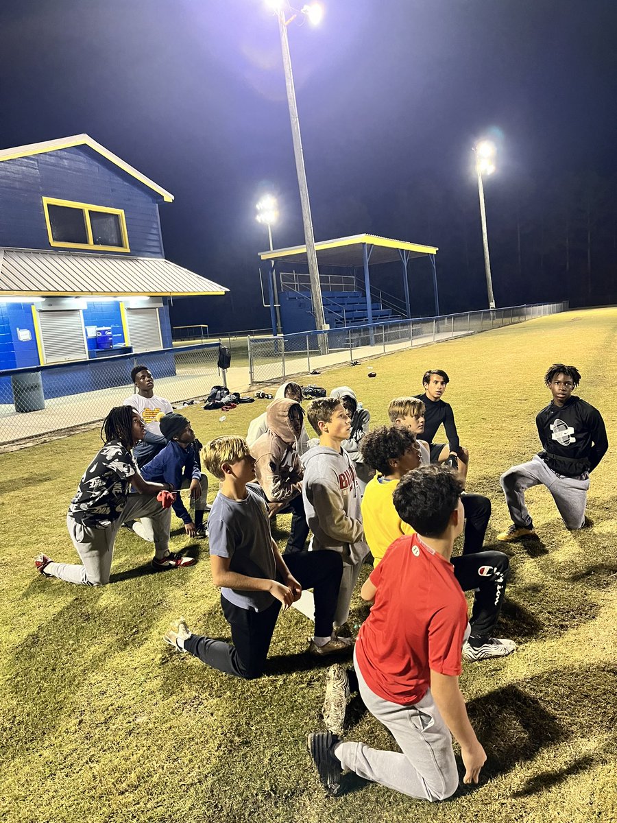 GoonSquad’s first week of practice in the books💜 we have a lot of playmakers and talent, be on the lookout this group is going to be special💪🏽

January 27th cant come fast enough🏖️