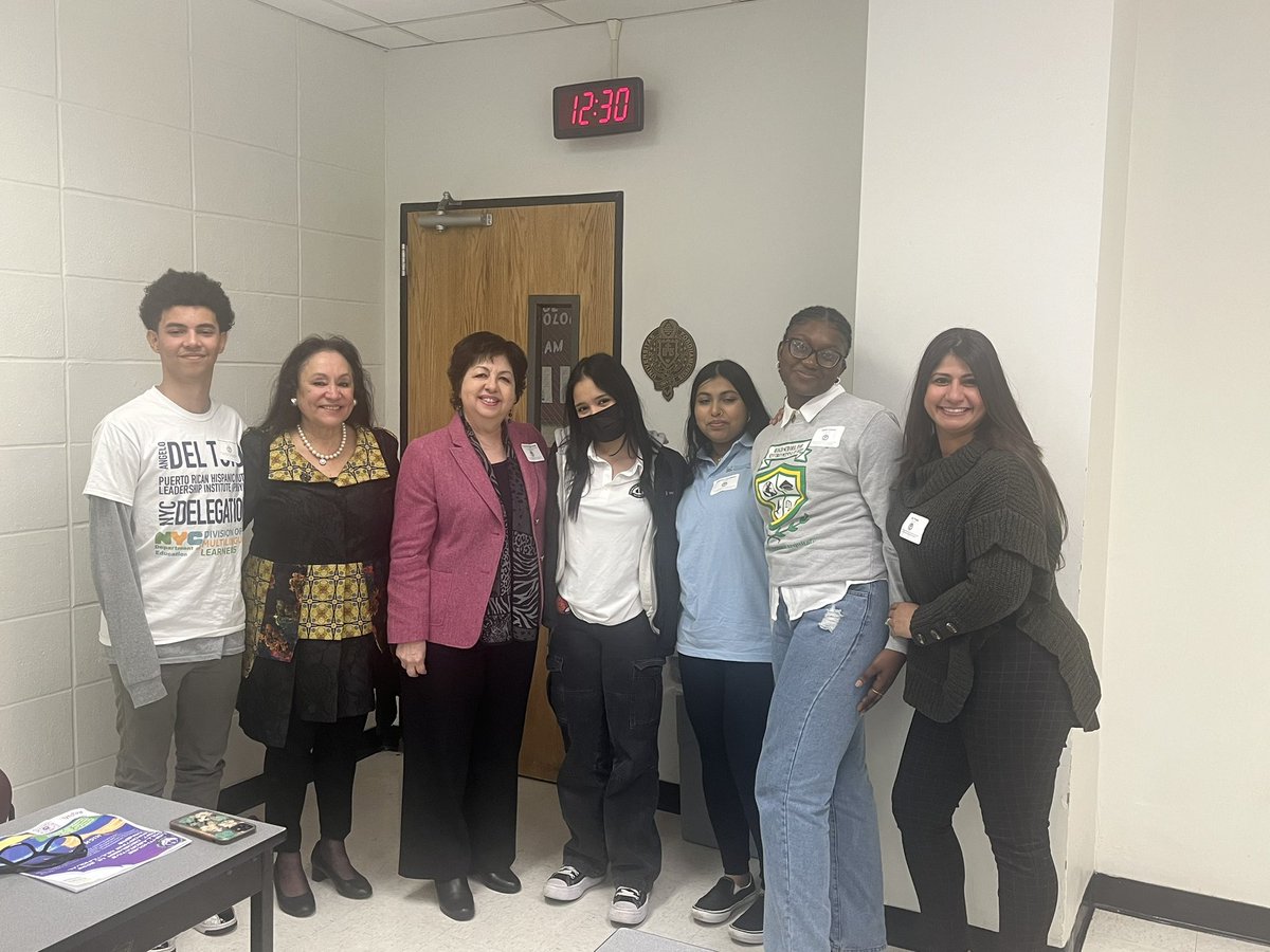 Excited to see our PRHYLI delegates at Fordham's OBEWL conference! 🌟 They met Chancellor Lester Young, shared panel insights, and had meaningful discussions with Commissioner Dr. Betty A. Rosa &amp; Regent Ferrer. Big thanks to Associate Commissioner Elisa Alvarez for the invite!