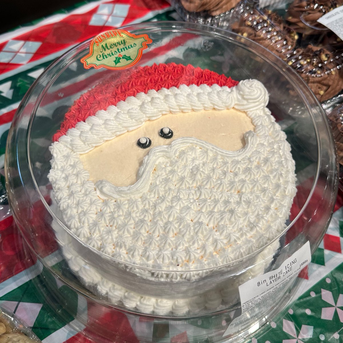 Celebrate the holiday season with our festive hand-decorated cakes! 🎄✨ Spread the Christmas cheer with our bakery. Order yours today!
sunripe.ca/cakes
Sarnia: 519-542-1241
Adelaide: 519-433-4141
Hyde Park: 519-473-4400