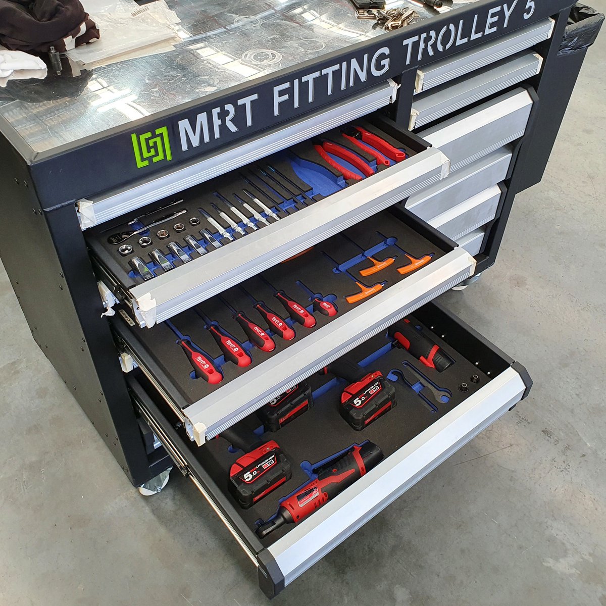 ArmourCoreTech's tweet photo. ArmourCore completes the fit-out of MRT's brand new Fitting Trolleys.  Now, with our Custom Tech Inserts, MRT’s new Milwaukee tools are taken to the next level, just like MRT's toolboxes.

#CustomTechInsert #MRT #milwakeetoolsaus #toolstorage #shadowfoam #kaizenfoam #toolboxes https://t.co/IAYMuFFiGo