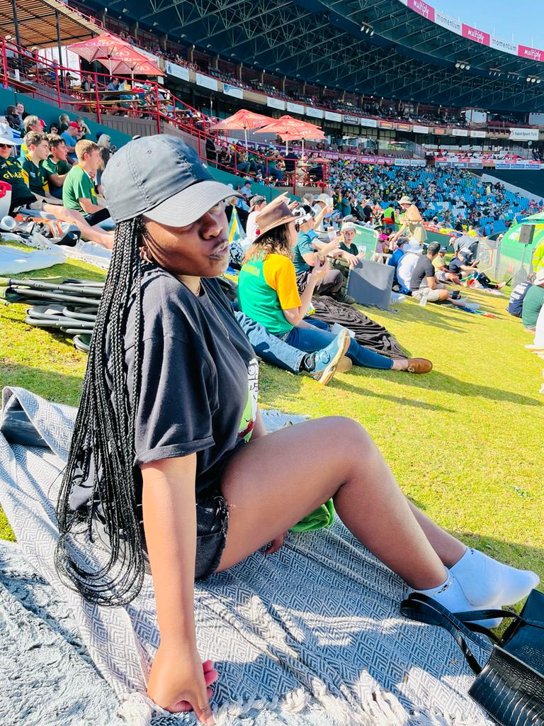 Queen Tsonga tweet media