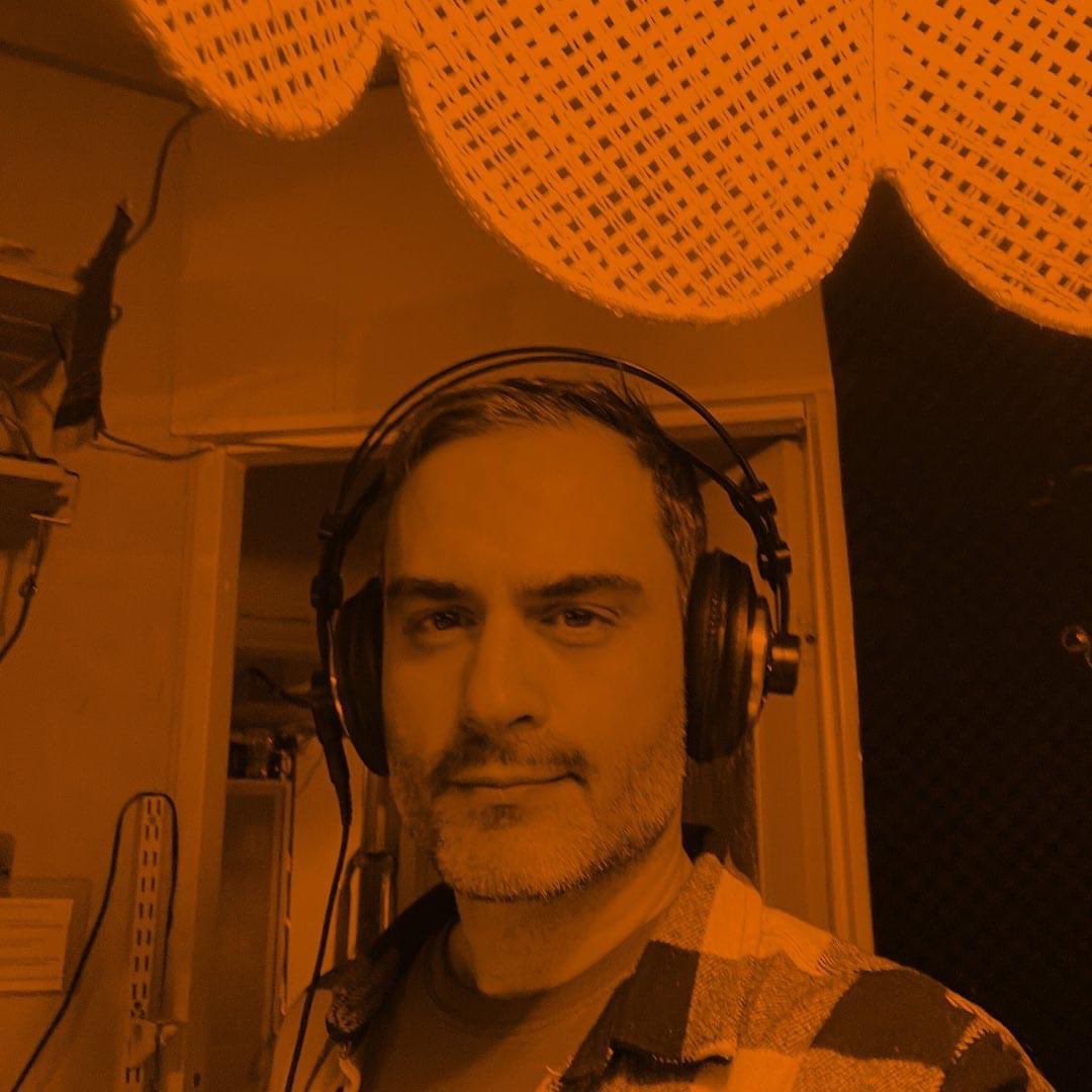 De Helsinki jusqu’à vous, une nouvelle séance d’écoute enregistrée en direct du quartier Kallio sur le 100,3 MHz dans la capitale finlandaise est désormais livrée et disponible pour écoute partout et tout le temps au 
mixcloud.com/lakallieuse !