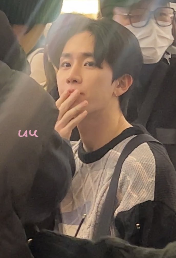 myboyisU's tweet photo. 231208 ICN 인공 출국

온미남과 냉미남을 넘나드는… 🥹🥹

#팀24시 #김병주 #병주 #BYUNGJOO #BJOO https://t.co/TrdfXyiQSs