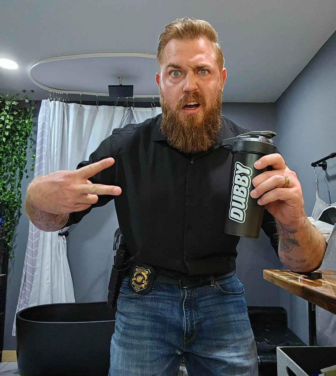 ThePinkCuffs's tweet photo. Shout out to @DubbyEnergy for keeping me going. Use Code PINKCUFFS to save some monies! https://t.co/i2j6BYxgfT